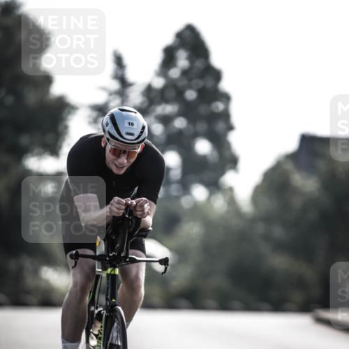 21.06.2026 - 29. Vierlanden-Triathlon H.Heesch http://msf.ph/oto/9850538 21.06.2026 08:48:27 Radfahren 10 meine-sportfotos.de