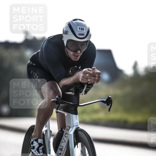 21.06.2026 - 29. Vierlanden-Triathlon H.Heesch http://msf.ph/oto/9850560 21.06.2026 08:48:44 Radfahren 103, 132 meine-sportfotos.de