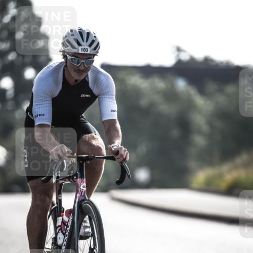 21.06.2026 - 29. Vierlanden-Triathlon H.Heesch http://msf.ph/oto/9850575 21.06.2026 08:48:50 Radfahren 61, 103 meine-sportfotos.de