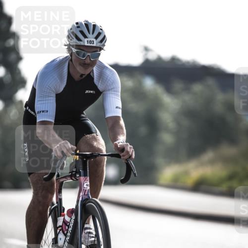 21.06.2026 - 29. Vierlanden-Triathlon H.Heesch http://msf.ph/oto/9850576 21.06.2026 08:48:50 Radfahren 61, 103 meine-sportfotos.de