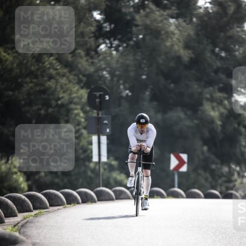 21.06.2026 - 29. Vierlanden-Triathlon H.Heesch http://msf.ph/oto/9850611 21.06.2026 08:49:18 Radfahren 164 meine-sportfotos.de