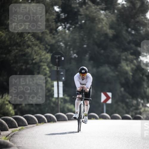 21.06.2026 - 29. Vierlanden-Triathlon H.Heesch http://msf.ph/oto/9850614 21.06.2026 08:49:18 Radfahren 164 meine-sportfotos.de
