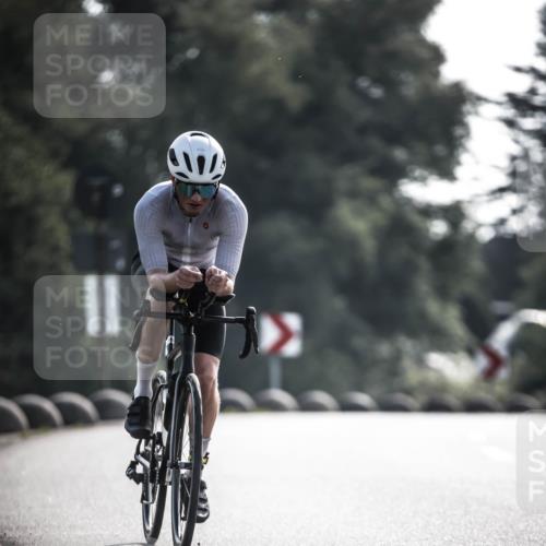 21.06.2026 - 29. Vierlanden-Triathlon H.Heesch http://msf.ph/oto/9850649 21.06.2026 08:49:57 Radfahren 62 meine-sportfotos.de