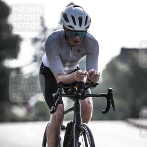 21.06.2026 - 29. Vierlanden-Triathlon H.Heesch http://msf.ph/oto/9850665 21.06.2026 08:49:58 Radfahren 62 meine-sportfotos.de