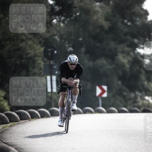 21.06.2026 - 29. Vierlanden-Triathlon H.Heesch http://msf.ph/oto/9850667 21.06.2026 08:50:13 Radfahren 51, 106 meine-sportfotos.de