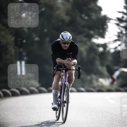 21.06.2026 - 29. Vierlanden-Triathlon H.Heesch http://msf.ph/oto/9850683 21.06.2026 08:50:13 Radfahren 51, 106 meine-sportfotos.de