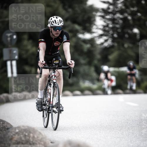 21.06.2026 - 29. Vierlanden-Triathlon H.Heesch http://msf.ph/oto/9850732 21.06.2026 10:27:12 Radfahren 24, 89, 101, 108, 486, 517 meine-sportfotos.de