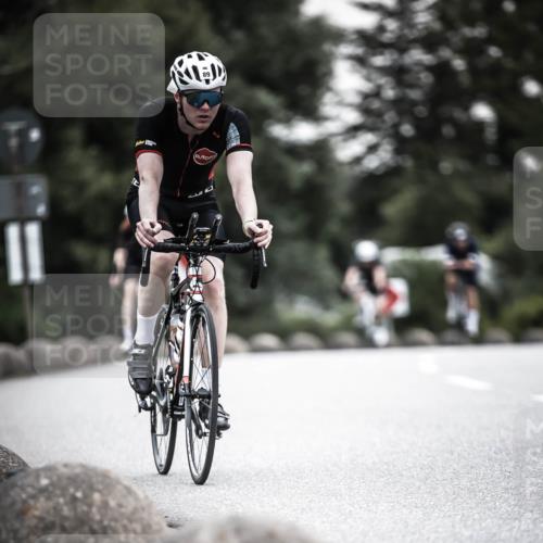 21.06.2026 - 29. Vierlanden-Triathlon H.Heesch http://msf.ph/oto/9850733 21.06.2026 10:27:13 Radfahren 24, 89, 101, 486, 517 meine-sportfotos.de