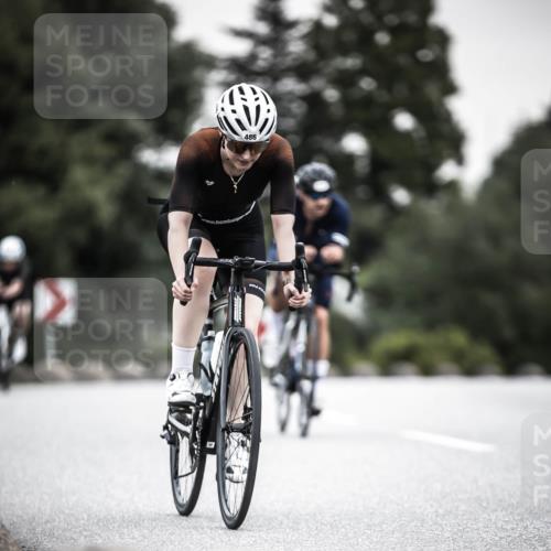 21.06.2026 - 29. Vierlanden-Triathlon H.Heesch http://msf.ph/oto/9850766 21.06.2026 10:27:15 Radfahren 24, 89, 101, 339, 378, 385, 486, 517 meine-sportfotos.de