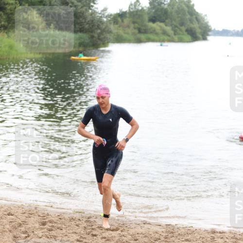 21.06.2026 - 29. Vierlanden-Triathlon Andreas Tolksdorf http://msf.ph/oto/9850783 21.06.2026 10:15:54 Schwimmen 552, 562, 587 meine-sportfotos.de