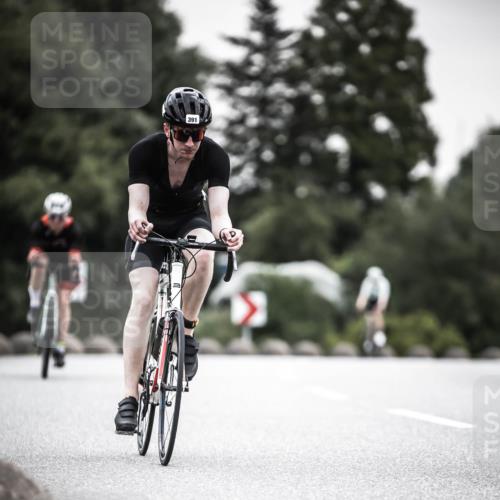 21.06.2026 - 29. Vierlanden-Triathlon H.Heesch http://msf.ph/oto/9850816 21.06.2026 10:27:24 Radfahren 10, 223, 298, 339, 378, 385, 391, 513, 563 meine-sportfotos.de