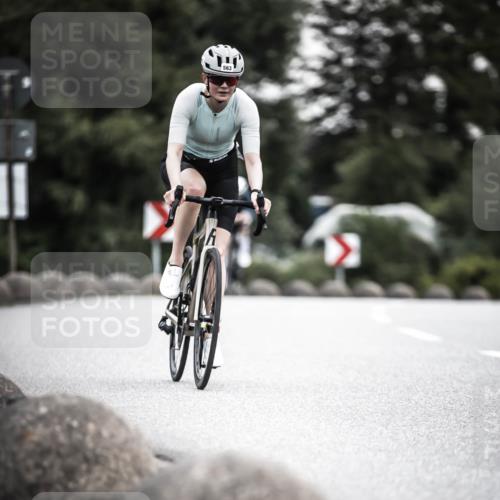 21.06.2026 - 29. Vierlanden-Triathlon H.Heesch http://msf.ph/oto/9850857 21.06.2026 10:27:31 Radfahren 87, 186, 563 meine-sportfotos.de