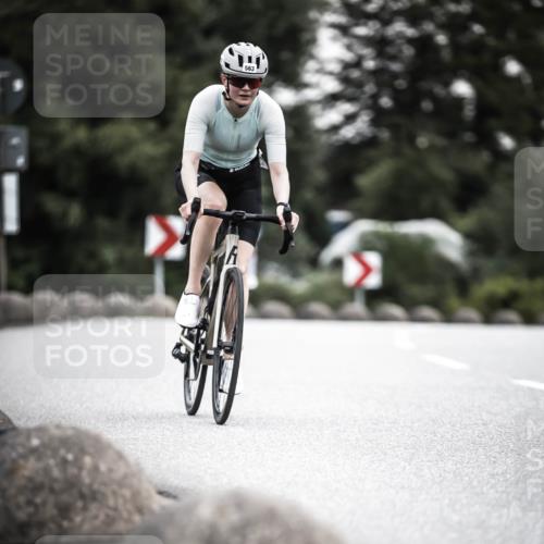 21.06.2026 - 29. Vierlanden-Triathlon H.Heesch http://msf.ph/oto/9850858 21.06.2026 10:27:31 Radfahren 87, 186, 563 meine-sportfotos.de
