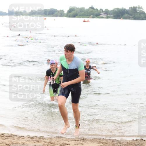 21.06.2026 - 29. Vierlanden-Triathlon Andreas Tolksdorf http://msf.ph/oto/9850880 21.06.2026 10:16:37 Schwimmen 384, 540, 577, 604, 613, 622 meine-sportfotos.de
