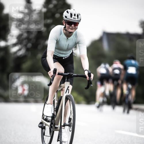 21.06.2026 - 29. Vierlanden-Triathlon H.Heesch http://msf.ph/oto/9850881 21.06.2026 10:27:31 Radfahren 87, 186, 563 meine-sportfotos.de