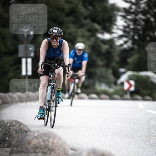21.06.2026 - 29. Vierlanden-Triathlon H.Heesch http://msf.ph/oto/9850920 21.06.2026 10:27:47 Radfahren 272, 515, 615 meine-sportfotos.de