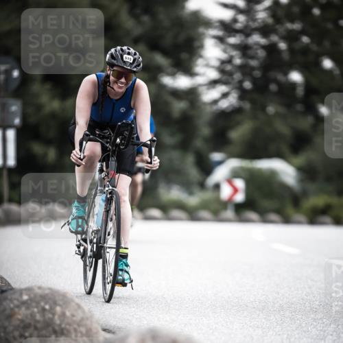 21.06.2026 - 29. Vierlanden-Triathlon H.Heesch http://msf.ph/oto/9850931 21.06.2026 10:27:47 Radfahren 272, 515, 615 meine-sportfotos.de