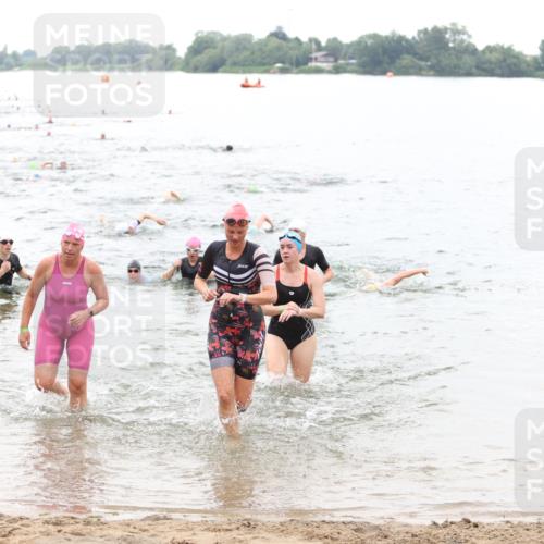 21.06.2026 - 29. Vierlanden-Triathlon Andreas Tolksdorf http://msf.ph/oto/9850934 21.06.2026 10:16:43 Schwimmen 328, 388, 506, 536, 538, 577, 604, 613, 622 meine-sportfotos.de