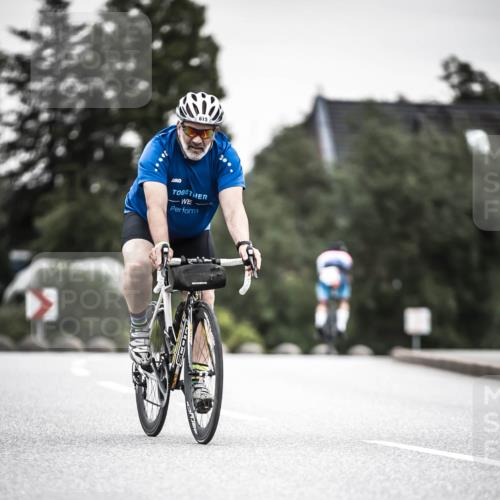 21.06.2026 - 29. Vierlanden-Triathlon H.Heesch http://msf.ph/oto/9850955 21.06.2026 10:27:48 Radfahren 272, 515, 615 meine-sportfotos.de