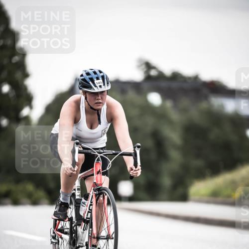 21.06.2026 - 29. Vierlanden-Triathlon H.Heesch http://msf.ph/oto/9850986 21.06.2026 10:28:03 Radfahren 267, 514, 543, 585 meine-sportfotos.de