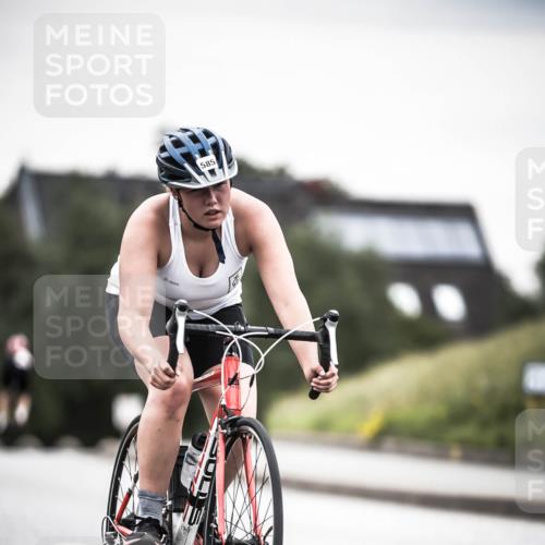 21.06.2026 - 29. Vierlanden-Triathlon H.Heesch http://msf.ph/oto/9850993 21.06.2026 10:28:03 Radfahren 267, 514, 543, 585 meine-sportfotos.de