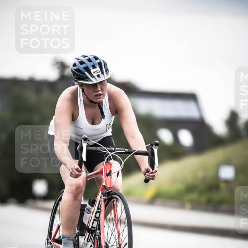 21.06.2026 - 29. Vierlanden-Triathlon H.Heesch http://msf.ph/oto/9850994 21.06.2026 10:28:03 Radfahren 267, 514, 543, 585 meine-sportfotos.de