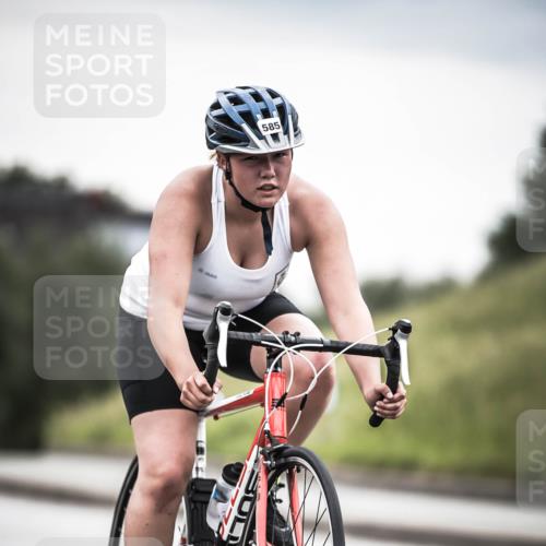 21.06.2026 - 29. Vierlanden-Triathlon H.Heesch http://msf.ph/oto/9851001 21.06.2026 10:28:04 Radfahren 267, 514, 585 meine-sportfotos.de