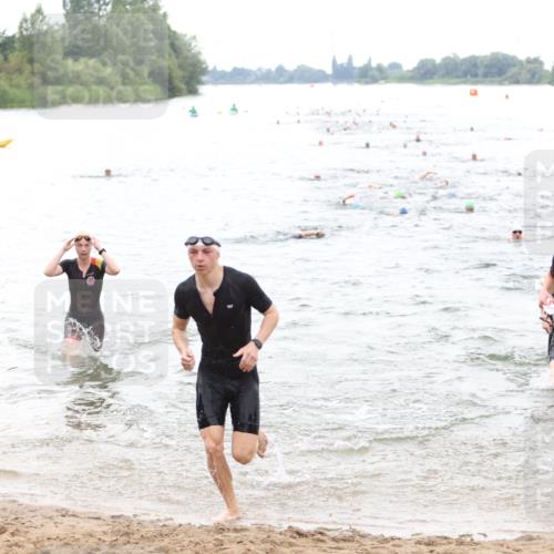 21.06.2026 - 29. Vierlanden-Triathlon Andreas Tolksdorf http://msf.ph/oto/9851002 21.06.2026 10:16:49 Schwimmen 328, 374, 388, 485, 506, 536, 538, 604, 613, 622 meine-sportfotos.de