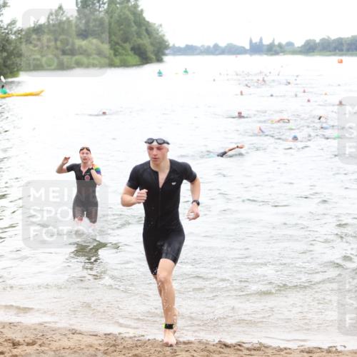 21.06.2026 - 29. Vierlanden-Triathlon Andreas Tolksdorf http://msf.ph/oto/9851010 21.06.2026 10:16:49 Schwimmen 328, 374, 388, 485, 506, 536, 538, 604, 613, 622 meine-sportfotos.de