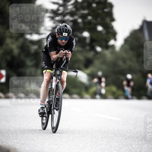 21.06.2026 - 29. Vierlanden-Triathlon H.Heesch http://msf.ph/oto/9851019 21.06.2026 10:28:13 Radfahren 21, 233, 267, 268, 575 meine-sportfotos.de
