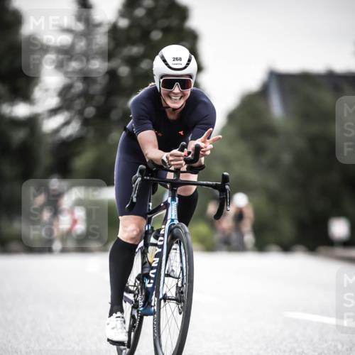 21.06.2026 - 29. Vierlanden-Triathlon H.Heesch http://msf.ph/oto/9851027 21.06.2026 10:28:14 Radfahren 21, 233, 267, 268, 368, 538, 575 meine-sportfotos.de