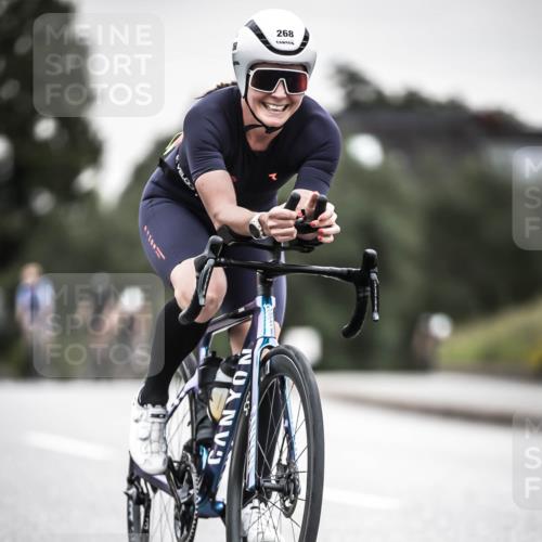 21.06.2026 - 29. Vierlanden-Triathlon H.Heesch http://msf.ph/oto/9851036 21.06.2026 10:28:15 Radfahren 21, 79, 233, 268, 368, 538, 575 meine-sportfotos.de
