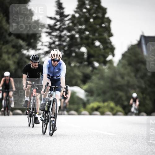 21.06.2026 - 29. Vierlanden-Triathlon H.Heesch http://msf.ph/oto/9851048 21.06.2026 10:28:20 Radfahren 4, 79, 368, 538, 567, 574, 575, 582, 590, 608 meine-sportfotos.de