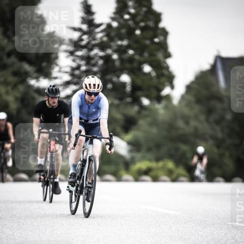 21.06.2026 - 29. Vierlanden-Triathlon H.Heesch http://msf.ph/oto/9851052 21.06.2026 10:28:20 Radfahren 4, 79, 368, 538, 567, 574, 575, 582, 590, 608 meine-sportfotos.de