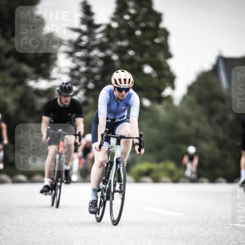 21.06.2026 - 29. Vierlanden-Triathlon H.Heesch http://msf.ph/oto/9851059 21.06.2026 10:28:20 Radfahren 4, 79, 368, 538, 567, 574, 575, 582, 590, 608 meine-sportfotos.de
