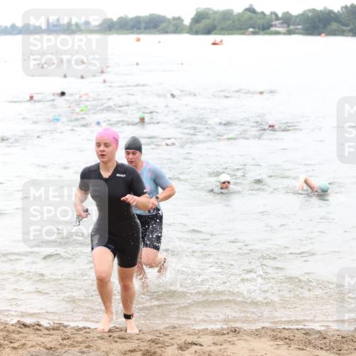 21.06.2026 - 29. Vierlanden-Triathlon Andreas Tolksdorf http://msf.ph/oto/9851070 21.06.2026 10:16:52 Schwimmen 328, 374, 388, 485, 506, 515, 536, 538, 613 meine-sportfotos.de