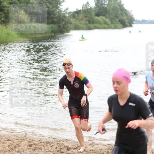 21.06.2026 - 29. Vierlanden-Triathlon Andreas Tolksdorf http://msf.ph/oto/9851086 21.06.2026 10:16:54 Schwimmen 328, 374, 388, 485, 506, 515, 536, 538 meine-sportfotos.de