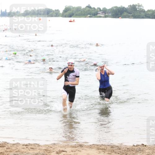 21.06.2026 - 29. Vierlanden-Triathlon Andreas Tolksdorf http://msf.ph/oto/9851093 21.06.2026 10:16:57 Schwimmen 374, 480, 485, 515, 536, 538 meine-sportfotos.de