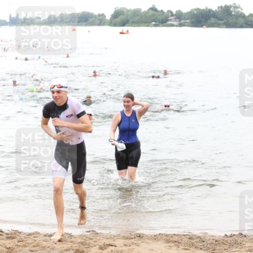 21.06.2026 - 29. Vierlanden-Triathlon Andreas Tolksdorf http://msf.ph/oto/9851113 21.06.2026 10:16:59 Schwimmen 374, 480, 485, 515, 536, 625 meine-sportfotos.de
