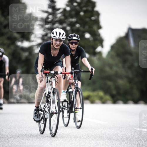 21.06.2026 - 29. Vierlanden-Triathlon H.Heesch http://msf.ph/oto/9851150 21.06.2026 10:28:27 Radfahren 4, 51, 55, 61, 78, 106, 197, 481, 561, 567, 574, 582, 590, 592, 606, 608, 616 meine-sportfotos.de