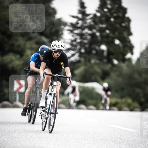 21.06.2026 - 29. Vierlanden-Triathlon H.Heesch http://msf.ph/oto/9851189 21.06.2026 10:28:32 Radfahren 51, 55, 61, 78, 99, 106, 197, 367, 387, 390, 481, 511, 535, 561, 592, 606, 616 meine-sportfotos.de