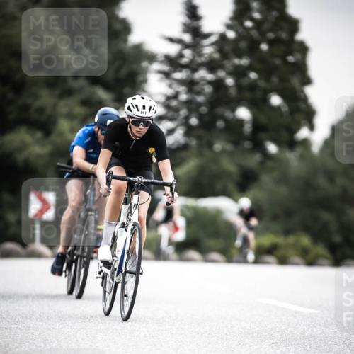 21.06.2026 - 29. Vierlanden-Triathlon H.Heesch http://msf.ph/oto/9851191 21.06.2026 10:28:32 Radfahren 51, 55, 61, 78, 99, 106, 197, 367, 387, 390, 481, 511, 535, 561, 592, 606, 616 meine-sportfotos.de
