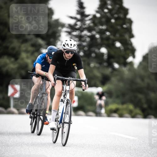 21.06.2026 - 29. Vierlanden-Triathlon H.Heesch http://msf.ph/oto/9851196 21.06.2026 10:28:32 Radfahren 51, 55, 61, 78, 99, 106, 197, 367, 387, 390, 481, 511, 535, 561, 592, 606, 616 meine-sportfotos.de