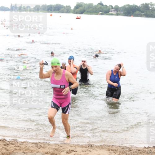 21.06.2026 - 29. Vierlanden-Triathlon Andreas Tolksdorf http://msf.ph/oto/9851198 21.06.2026 10:17:09 Schwimmen 386, 480, 488, 521, 530, 533, 574, 591, 602, 625 meine-sportfotos.de