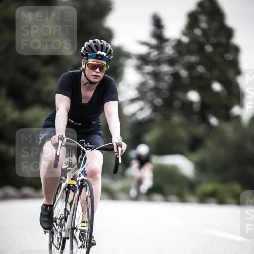 21.06.2026 - 29. Vierlanden-Triathlon H.Heesch http://msf.ph/oto/9851205 21.06.2026 10:28:33 Radfahren 51, 55, 61, 78, 99, 106, 197, 367, 387, 390, 511, 535, 561, 592, 606, 616 meine-sportfotos.de