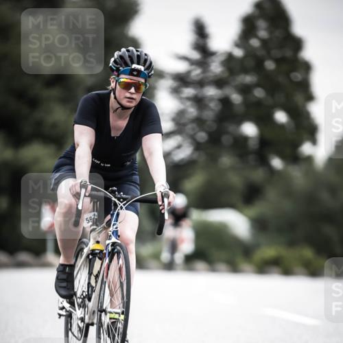 21.06.2026 - 29. Vierlanden-Triathlon H.Heesch http://msf.ph/oto/9851206 21.06.2026 10:28:33 Radfahren 51, 55, 61, 78, 99, 106, 197, 367, 387, 390, 511, 535, 561, 592, 606, 616 meine-sportfotos.de