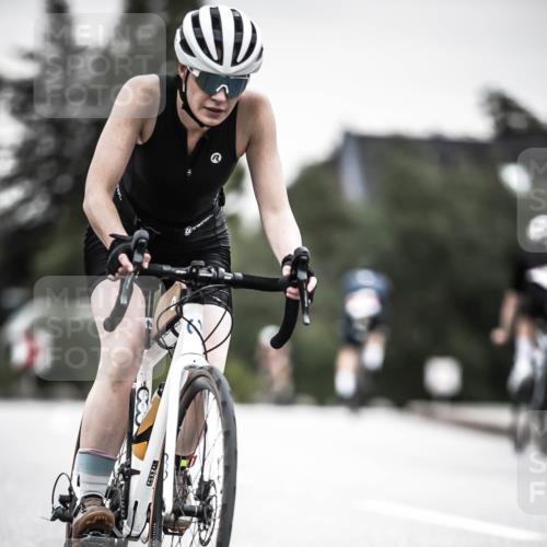 21.06.2026 - 29. Vierlanden-Triathlon H.Heesch http://msf.ph/oto/9851241 21.06.2026 10:28:37 Radfahren 99, 367, 387, 390, 508, 511, 535, 592 meine-sportfotos.de