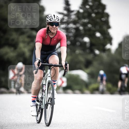 21.06.2026 - 29. Vierlanden-Triathlon H.Heesch http://msf.ph/oto/9851260 21.06.2026 10:28:42 Radfahren 390, 508, 583, 619 meine-sportfotos.de