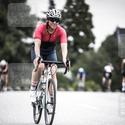 21.06.2026 - 29. Vierlanden-Triathlon H.Heesch http://msf.ph/oto/9851264 21.06.2026 10:28:42 Radfahren 390, 508, 583, 619 meine-sportfotos.de