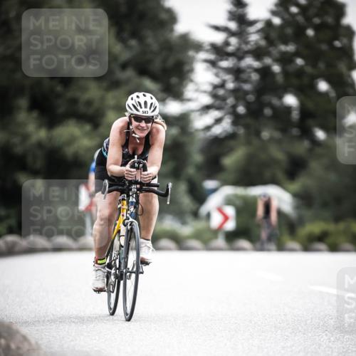 21.06.2026 - 29. Vierlanden-Triathlon H.Heesch http://msf.ph/oto/9851275 21.06.2026 10:28:46 Radfahren 27, 508, 551, 583, 619 meine-sportfotos.de